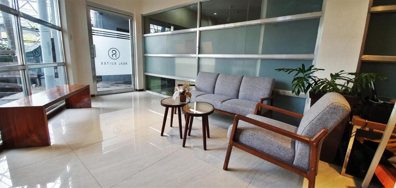 The Upperroom @ Real Suites Bacolod Exterior foto